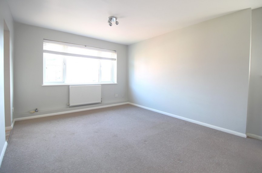 1 bedroom Flat for Letting Hazelwood Close, Hitchin, Hertfordshire