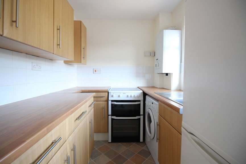 1 bedroom Flat for Letting Hazelwood Close, Hitchin, Hertfordshire
