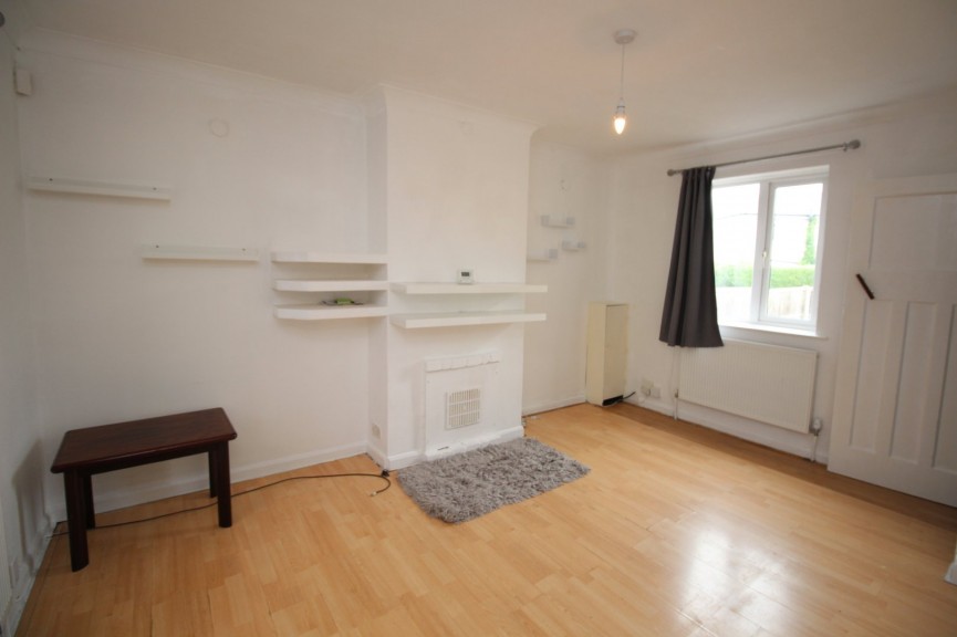 3 bedroom House for Letting Common Rise, Hitchin, Hertfordshire