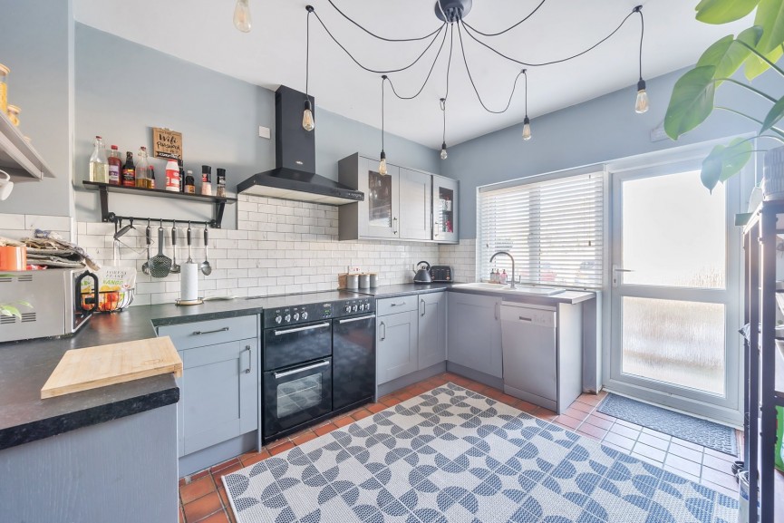 3 bedroom House for Sale Clifton Road, Shefford, Bedfordshire