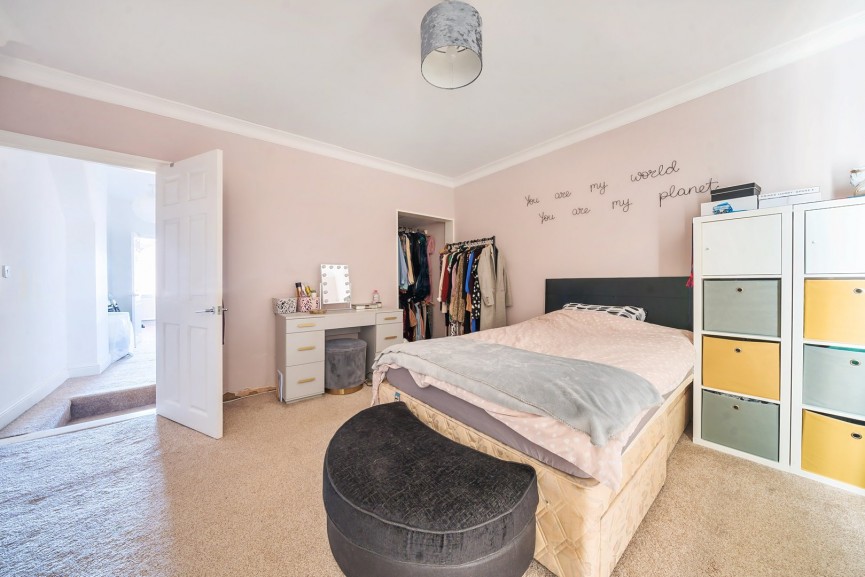 3 bedroom House for Sale Clifton Road, Shefford, Bedfordshire