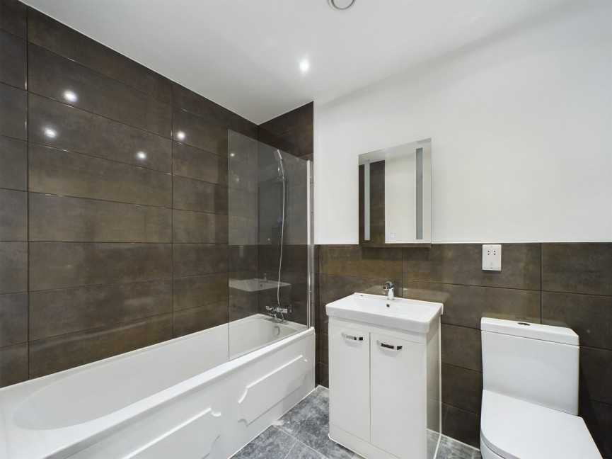 1 bedroom Flat for Letting Rear of 10 Bucklersbury, Hitchin, Hertfordshire