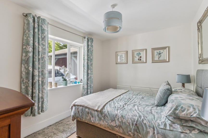 3 bedroom Bungalow for Sale Little Wymondley, Hitchin, Hertfordshire