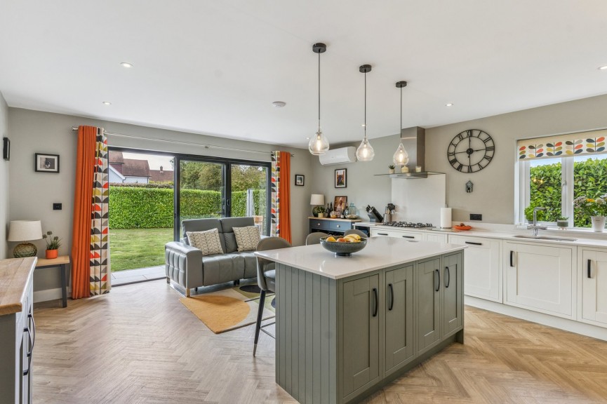 3 bedroom Bungalow for Sale Little Wymondley, Hitchin, Hertfordshire