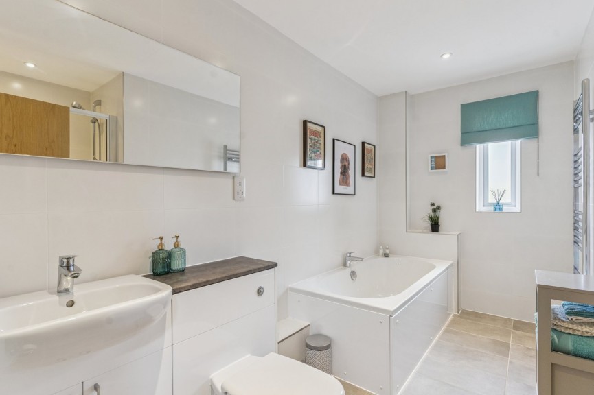 3 bedroom Bungalow for Sale Little Wymondley, Hitchin, Hertfordshire