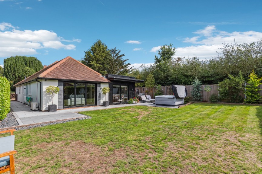 3 bedroom Bungalow for Sale Little Wymondley, Hitchin, Hertfordshire