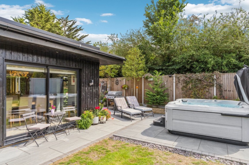 3 bedroom Bungalow for Sale Little Wymondley, Hitchin, Hertfordshire