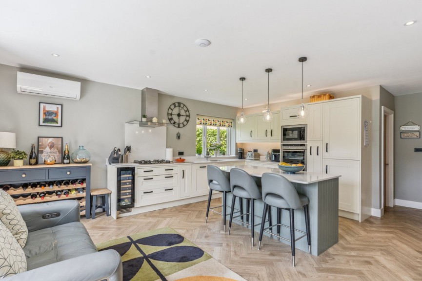 3 bedroom Bungalow for Sale Little Wymondley, Hitchin, Hertfordshire