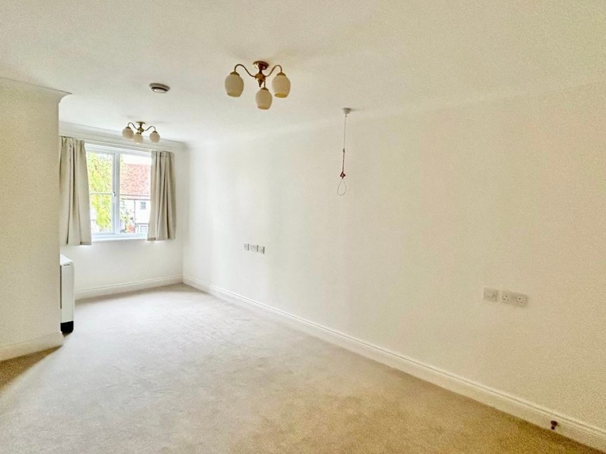 1 bedroom Flat for Sale Royston Road, Baldock