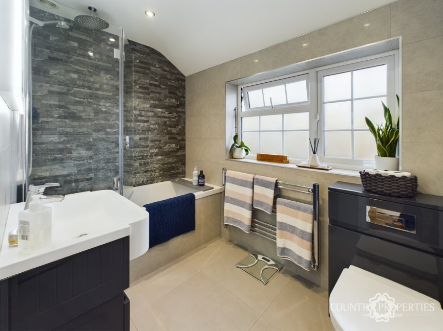 3 bedroom House for Sale Boundary Lane, Welwyn Garden City, Hertfordshire