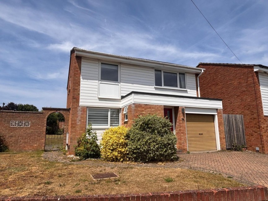 4 bedroom House for Sale Halsey Drive, Hitchin, Hertfordshire