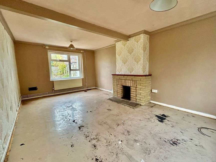 3 bedroom House for Sale Newman Avenue, Royston, Hertfordshire