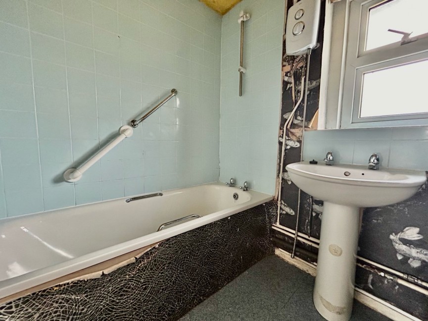 3 bedroom House for Sale Newman Avenue, Royston, Hertfordshire
