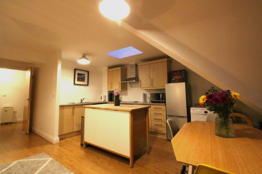 2 bedroom Apartment for Letting Walsworth Road, Hitchin, Hertfordshire