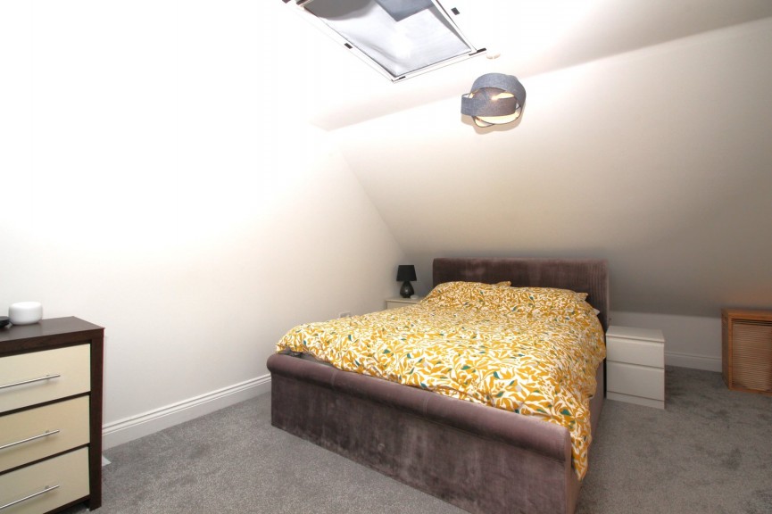 2 bedroom Apartment for Letting Walsworth Road, Hitchin, Hertfordshire