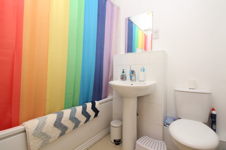 2 bedroom Apartment for Letting Walsworth Road, Hitchin, Hertfordshire