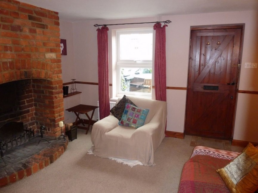 2 bedroom House for Letting Clifton Road, Shefford, Bedfordshire