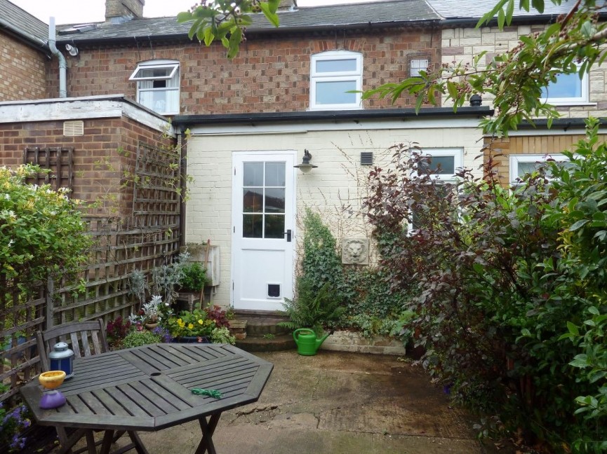 2 bedroom House for Letting Clifton Road, Shefford, Bedfordshire