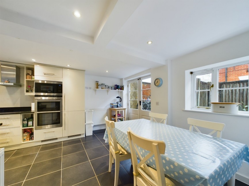 3 bedroom House for Sale Bancroft, Hitchin, Hertfordshire