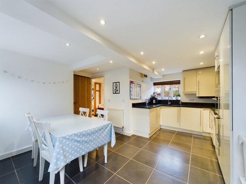 3 bedroom House for Sale Bancroft, Hitchin, Hertfordshire