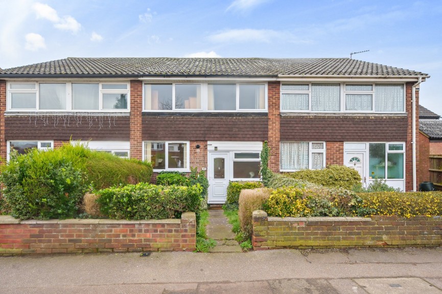 4 bedroom House for Sale North Bridge Street, Shefford, Bedfordshire