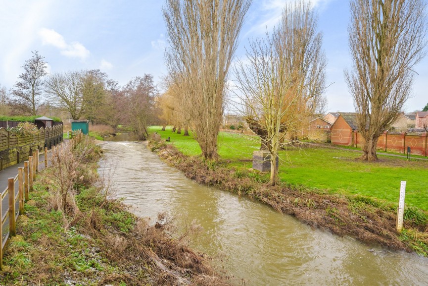 North Bridge Street, Shefford, Bedfordshire