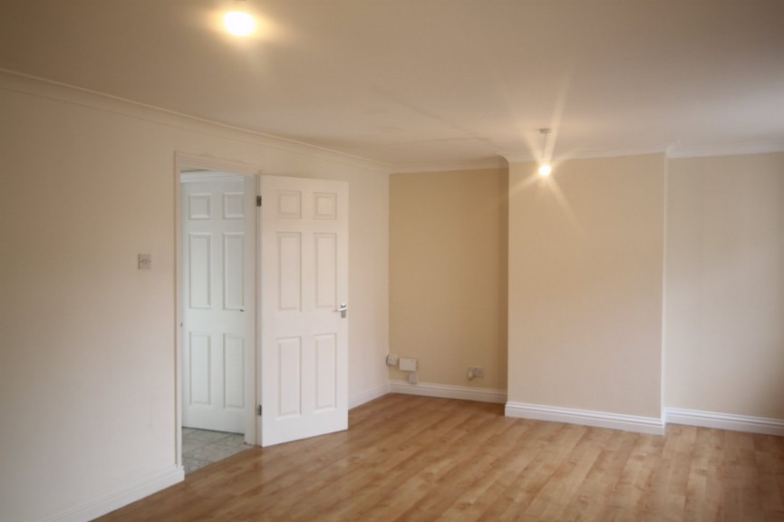 3 bedroom House for Letting Hyde Avenue, Stotfold, Hertfordshire