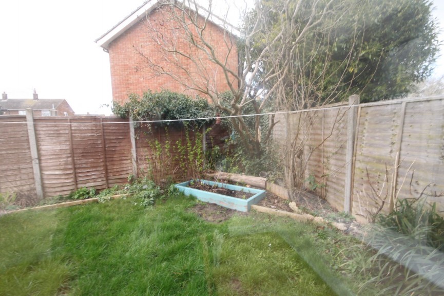 3 bedroom House for Letting Hyde Avenue, Stotfold, Hertfordshire