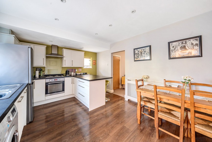 3 bedroom House for Sale High Road, Shillington, Bedfordshire
