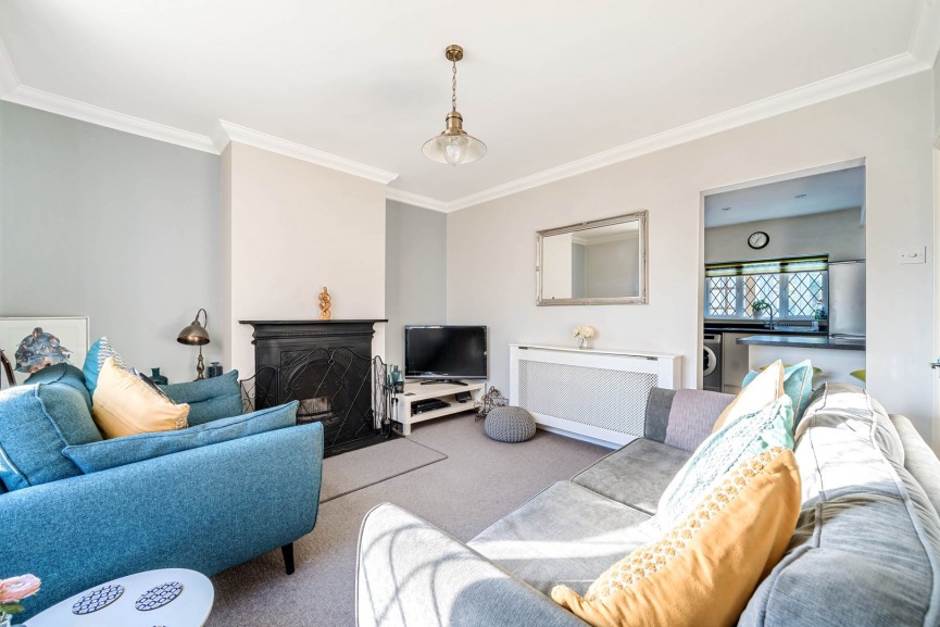3 bedroom House for Sale High Road, Shillington, Bedfordshire