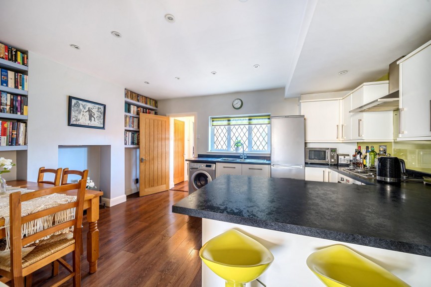 3 bedroom House for Sale High Road, Shillington, Bedfordshire