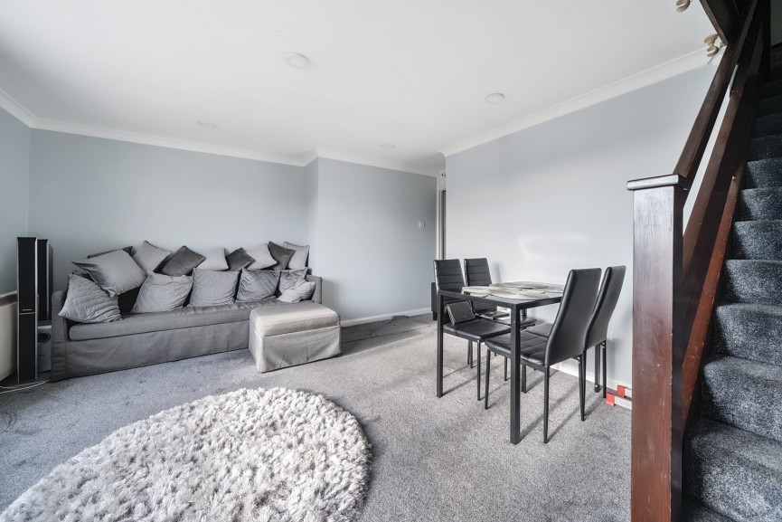 2 bedroom Flat for Sale Bedford Road, Henlow, Bedfordshire