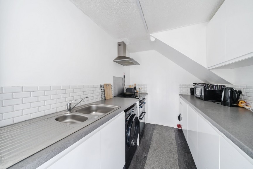 2 bedroom Flat for Sale Bedford Road, Henlow, Bedfordshire