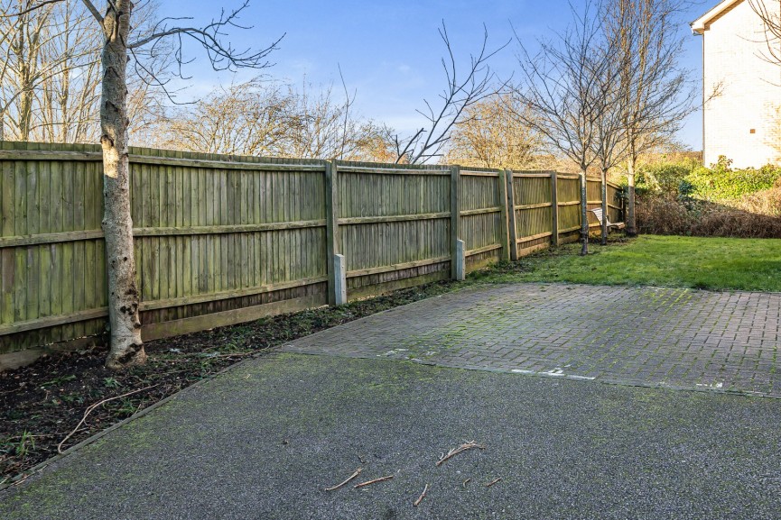 1 bedroom Flat for Sale River View, Shefford, Bedfordshire