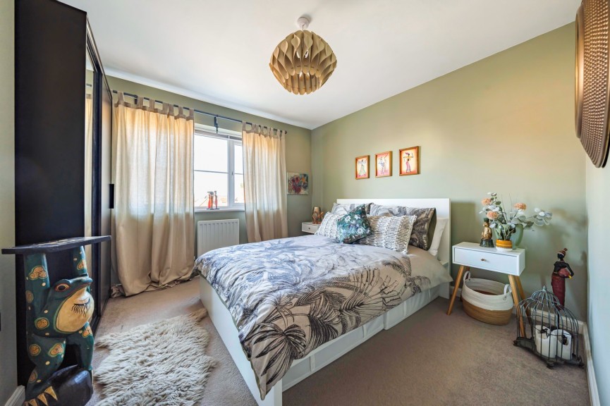 4 bedroom House for Sale Harrow Way, Shefford, Bedfordshire