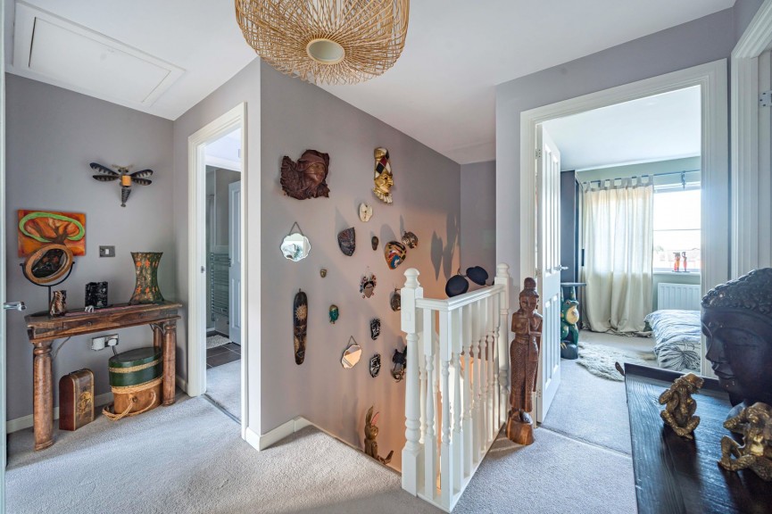 4 bedroom House for Sale Harrow Way, Shefford, Bedfordshire