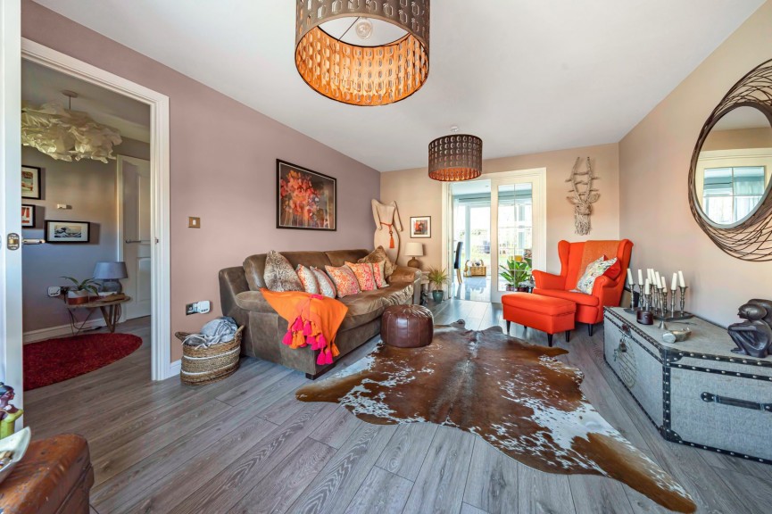 4 bedroom House for Sale Harrow Way, Shefford, Bedfordshire