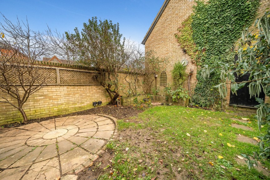 Myrtle Gardens, Lower Stondon, Bedfordshire