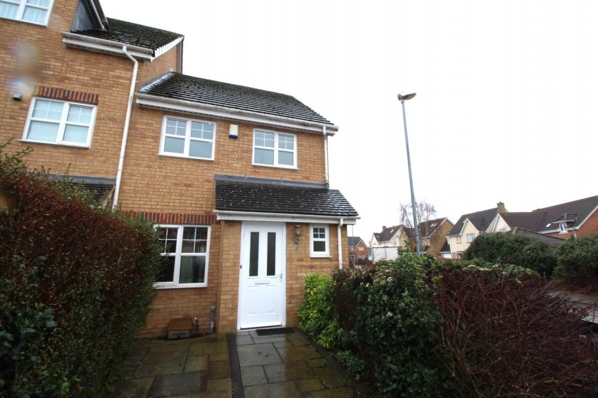 3 bedroom House for Letting Signal Close, Lower Stondon, Bedfordshire