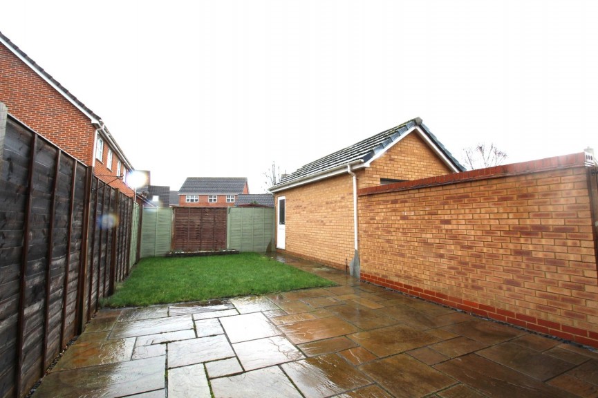 3 bedroom House for Letting Signal Close, Lower Stondon, Bedfordshire