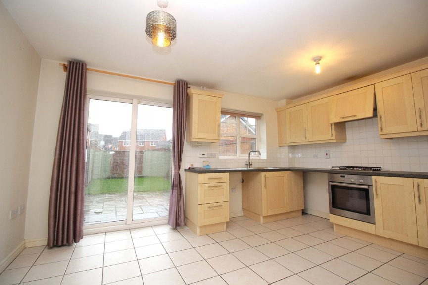 3 bedroom House for Letting Signal Close, Lower Stondon, Bedfordshire