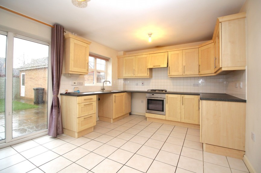 3 bedroom House for Letting Signal Close, Lower Stondon, Bedfordshire