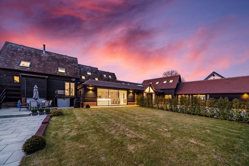 4 bedroom House for Sale Station Road, Lower Stondon, Bedfordshire