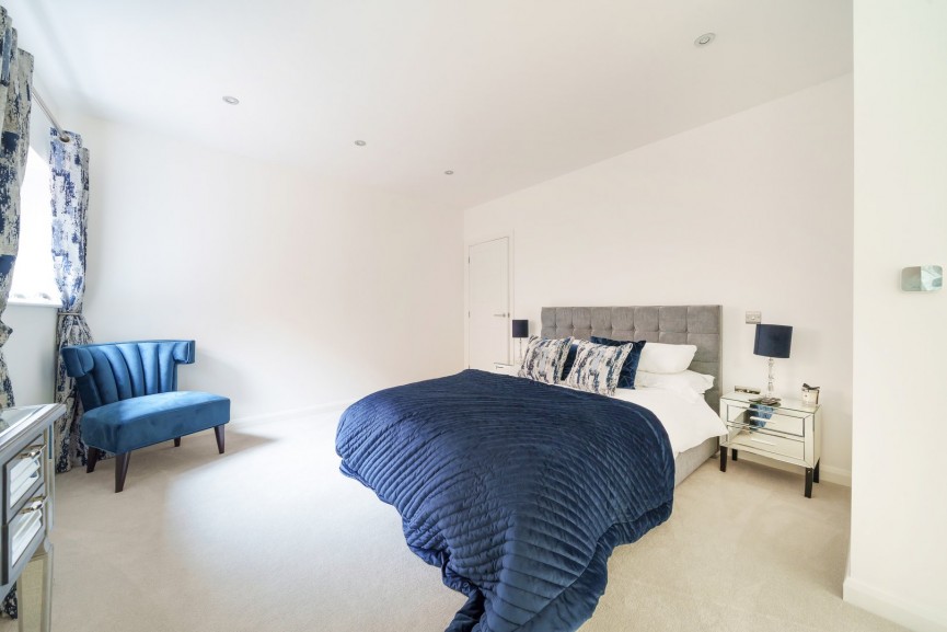 4 bedroom House for Sale Station Road, Lower Stondon, Bedfordshire
