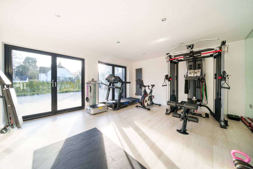 4 bedroom House for Sale Station Road, Lower Stondon, Bedfordshire
