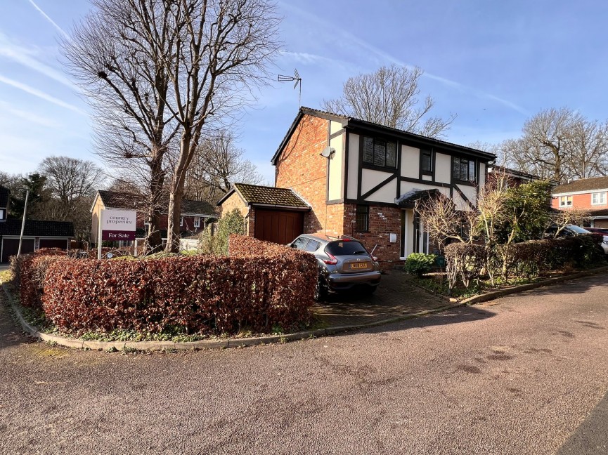 4 bedroom House for Sale Copper Beeches, Welwyn, Hertfordshire