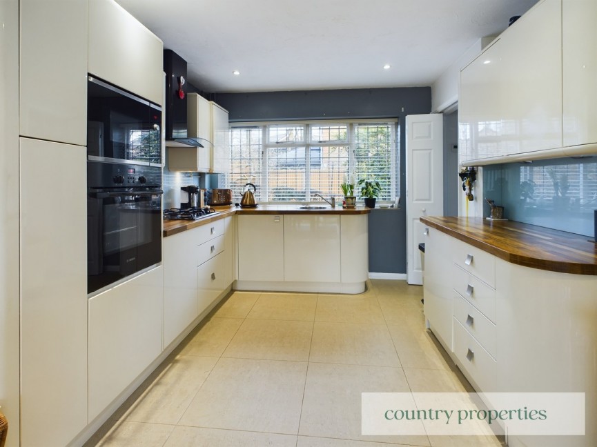 4 bedroom House for Sale Copper Beeches, Welwyn, Hertfordshire