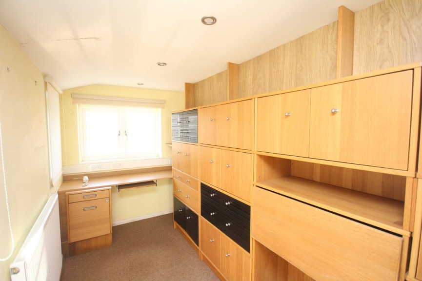 3 bedroom House for Sale Baldock Road, Letchworth Garden City, Hertfordshire