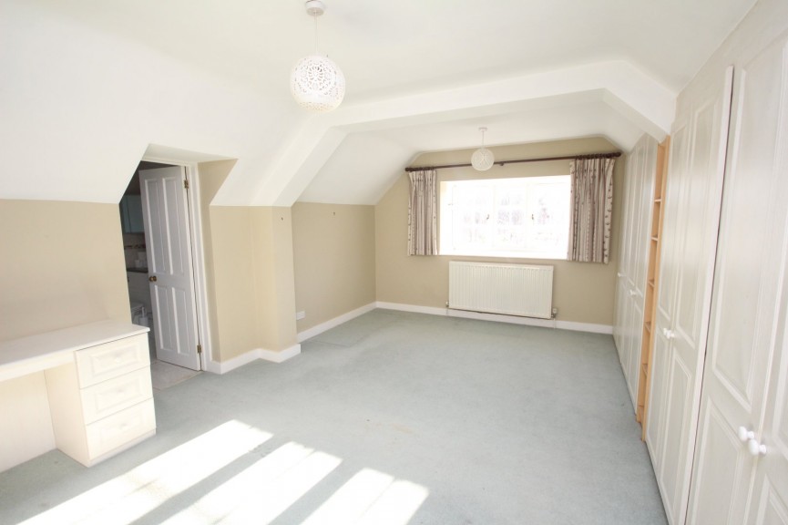 3 bedroom House for Sale Baldock Road, Letchworth Garden City, Hertfordshire
