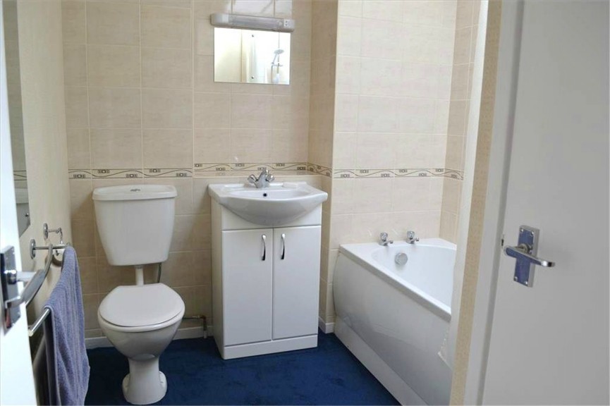 3 bedroom House for Letting Dells Lane, Biggleswade, Bedfordshire